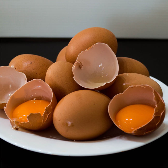 HUEVOS